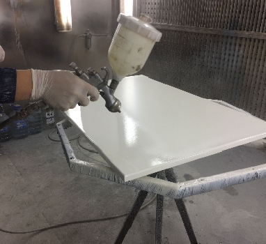 SPRAY PAINTING